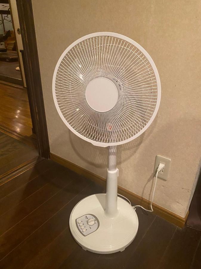 Guesthouse Omoya--全個室--囲炉裏のぬくもりと共にグループの絆を深める古民家宿でゆっくりとした時間を-6名部屋-6名部屋-8名部屋--最大20名-ペット同伴可は一室のみ- Matsuyama  Exterior foto